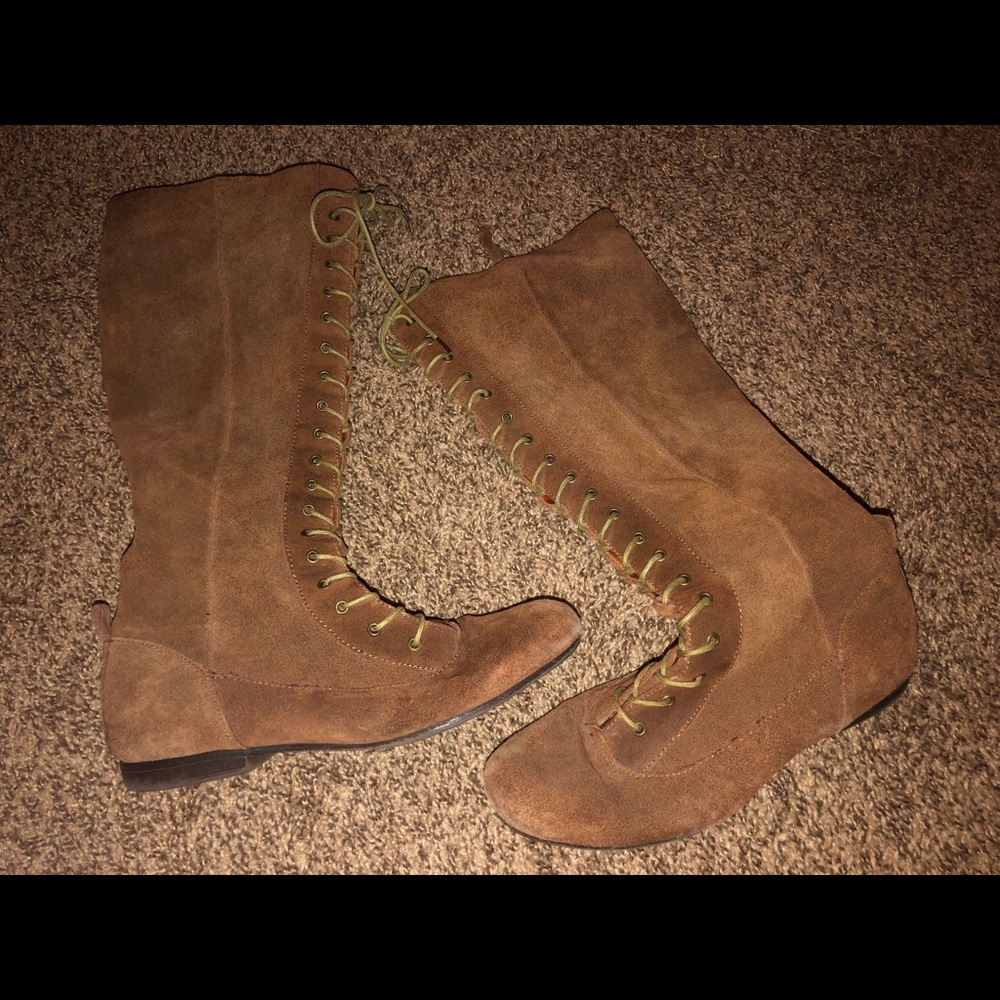 Lace Up Boots 8